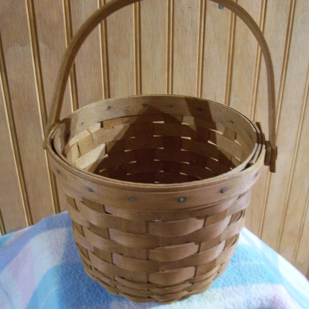 Longaberger 1994 SMALL FRUIT Basket & Product card